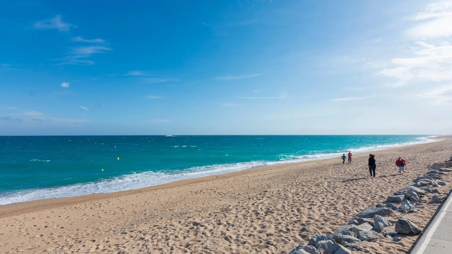Homeholidaysrentals Frida Pineda de Mar Apartman