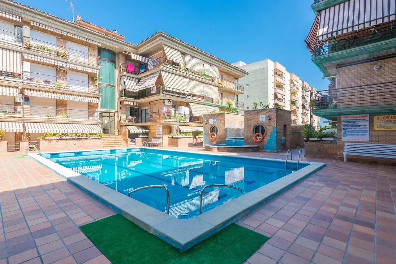 Homeholidaysrentals Frida Pineda de Mar Apartman
